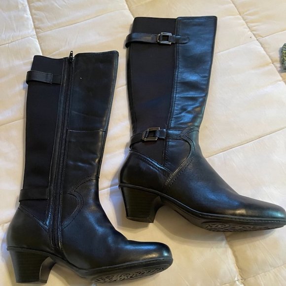 EARTH  Rider Black Boots 9.5B - Picture 5 of 8